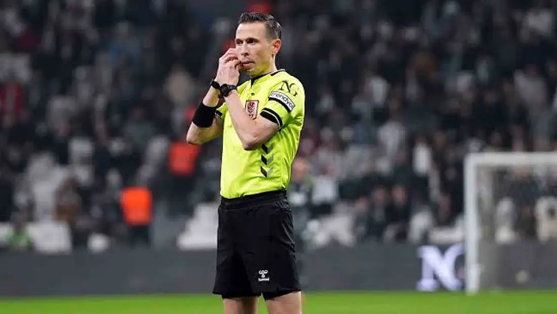 Adnan Deniz Kayatepe kimdir? Adnan Deniz Kayatepe Beşiktaş karnesi nasıl? Adnan Deniz Kayatepe hangi takımı tutuyor? Yönettiği maçlar neler?