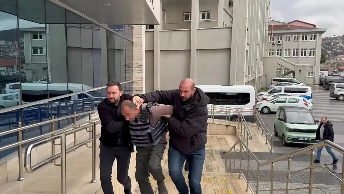 ‘Eşime neden baktın’ tartışması kanlı bitti: 28 yaşındaki Murat Yangun hayatını kaybetti!