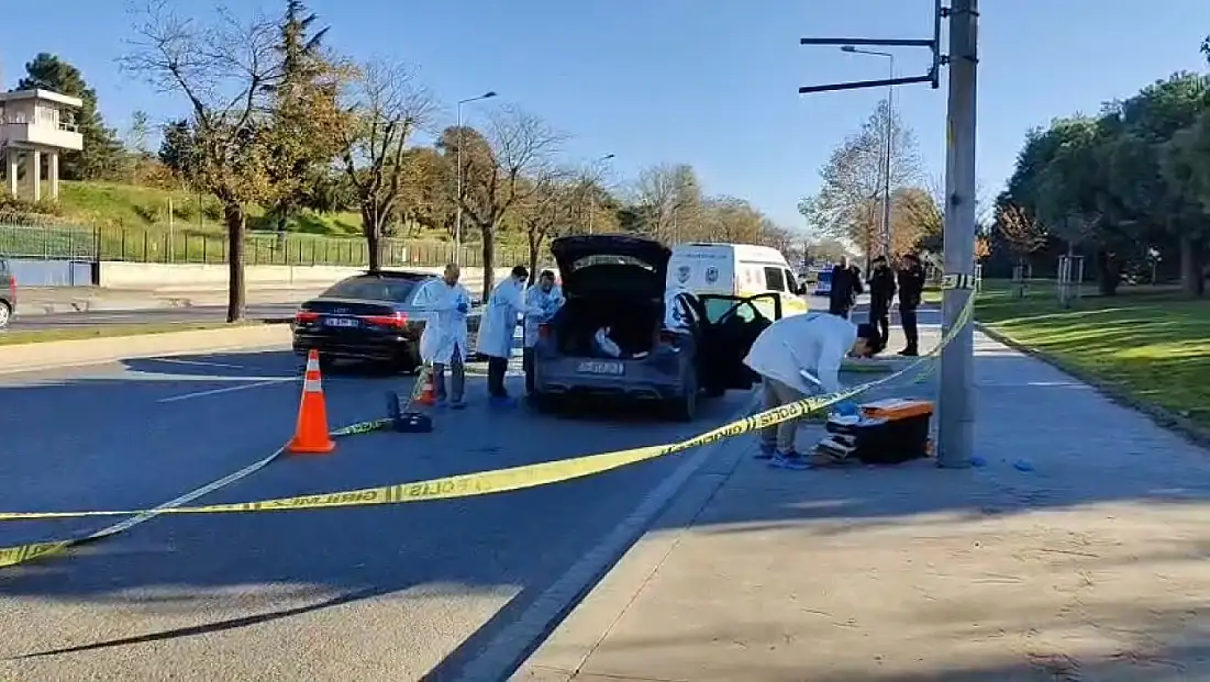 Gündüz vakti otomobile silahlı saldırı: Sürücü hayatını kaybetti