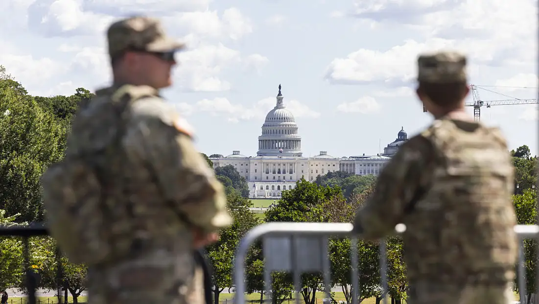 İki Ulusal Muhafız askeri vurularak öldürüldü