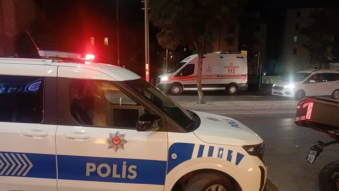 Kaldırımda yol verme meselesi kanlı bitti