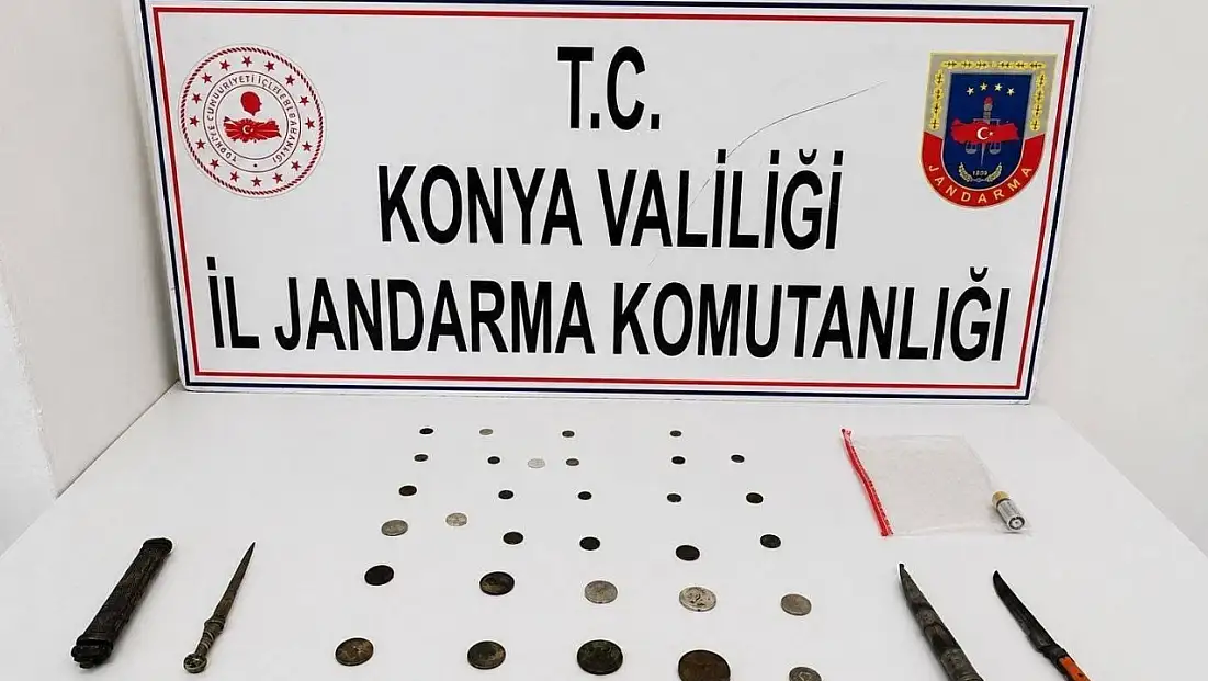 Konya’da tarihi eser operasyonu! Jandarma çok sayıda malzeme ele geçirdi