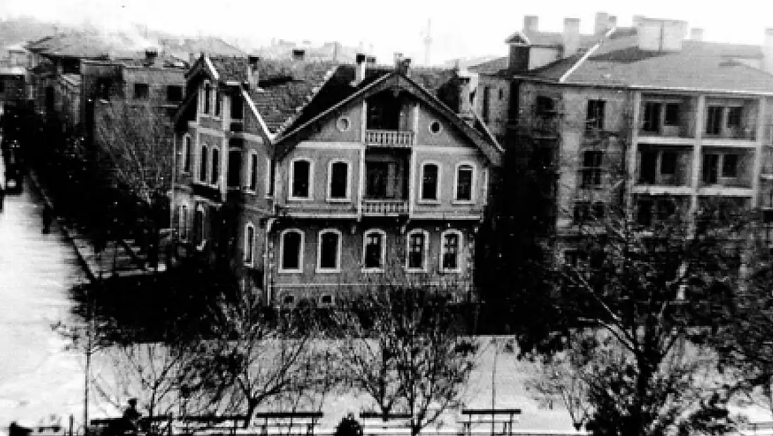 Konya vilayeti salnamesinde bir belediye başkanı