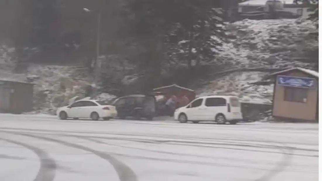 Meteoroloji’nin uyarısından sonra kar yağışı etkili oldu!
