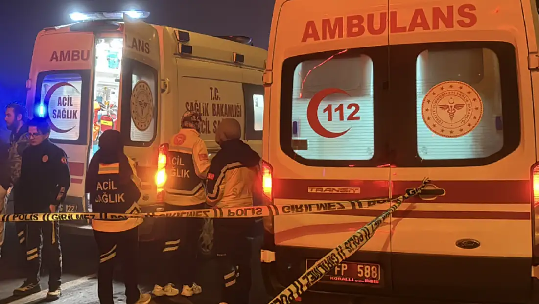 Otomobil TIR’a çarptı, 4 kişi hayatını kaybetti!