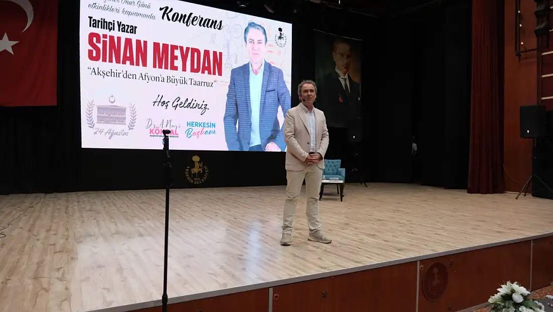 Tarihçi yazar Konya’da konuştu: 'Bu mücadele saraylardan miras kalmadı'