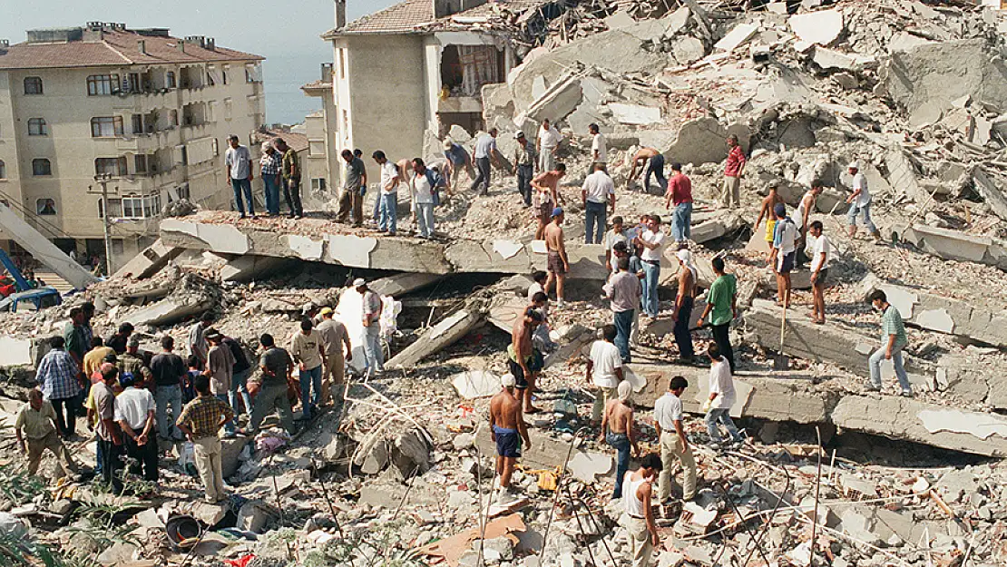 17 Ağustos Depremi'nin üzerinden 23 yıl geçti