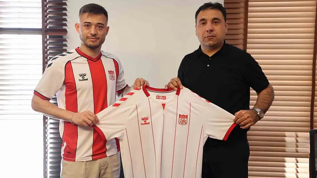 2 yıl daha Sivasspor'da devam dedi