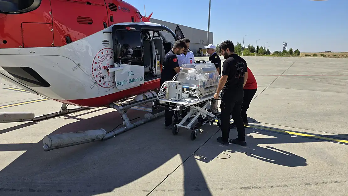 3 günlük bebek ambulans helikopterle Konya'ya geldi!