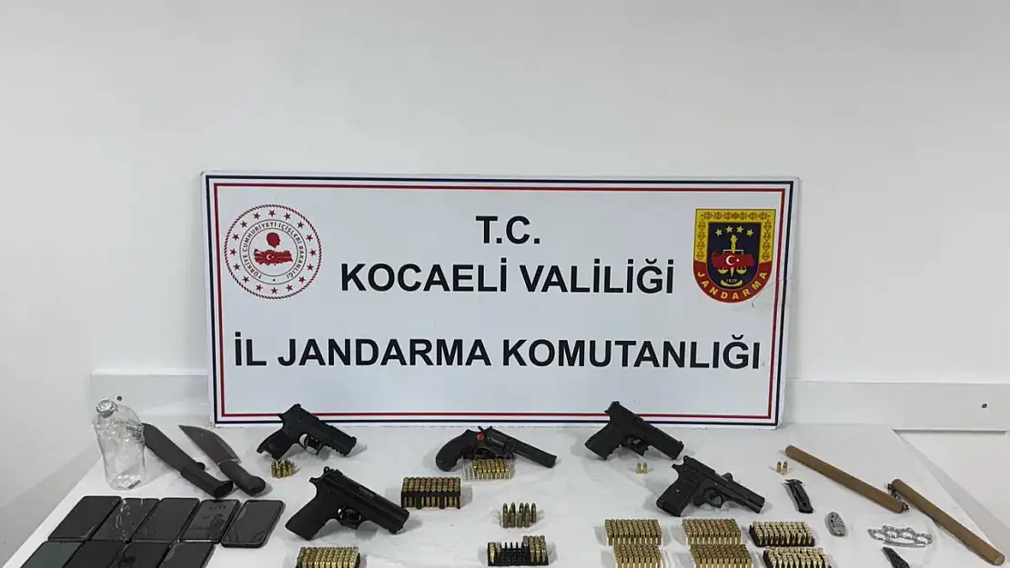 3 ilde silah kaçakçılığı operasyonu: 5 kişi tutuklandı!