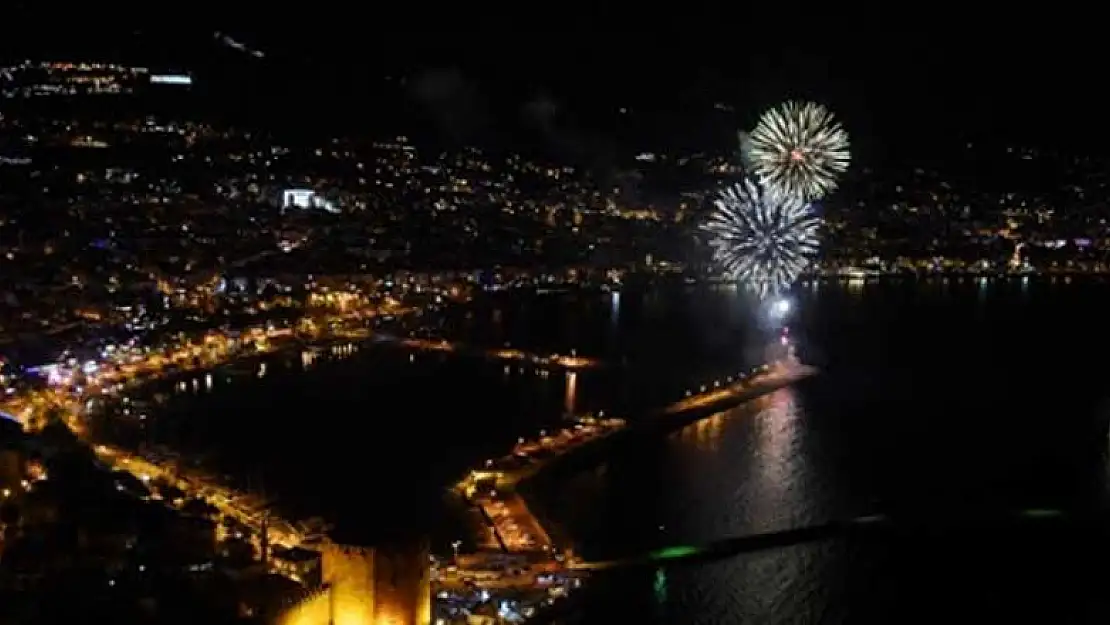 Alanya ve Antalya yasaklara harfiyen uydu ancak