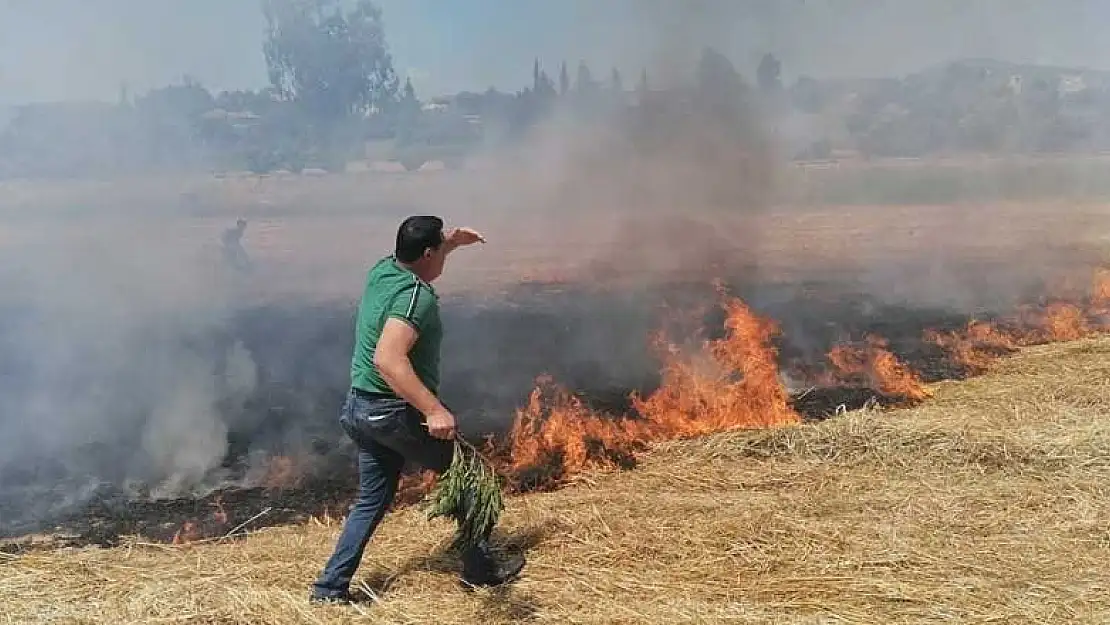 Bir tarafta orman bir yanda anız yangını! Antalya evde kaldı iki yangın çıktı