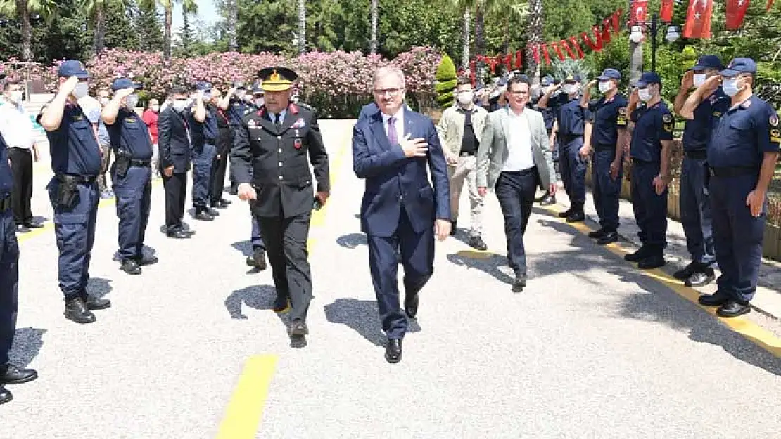 Antalya'ya en güzel izi bıraktı! Vali Münir Karaloğlu'nun vedası bile bir başka