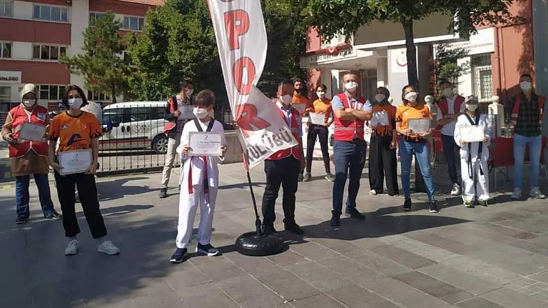 Konya Han Spor Kulübü'nden Kızılay'a kan bağışı