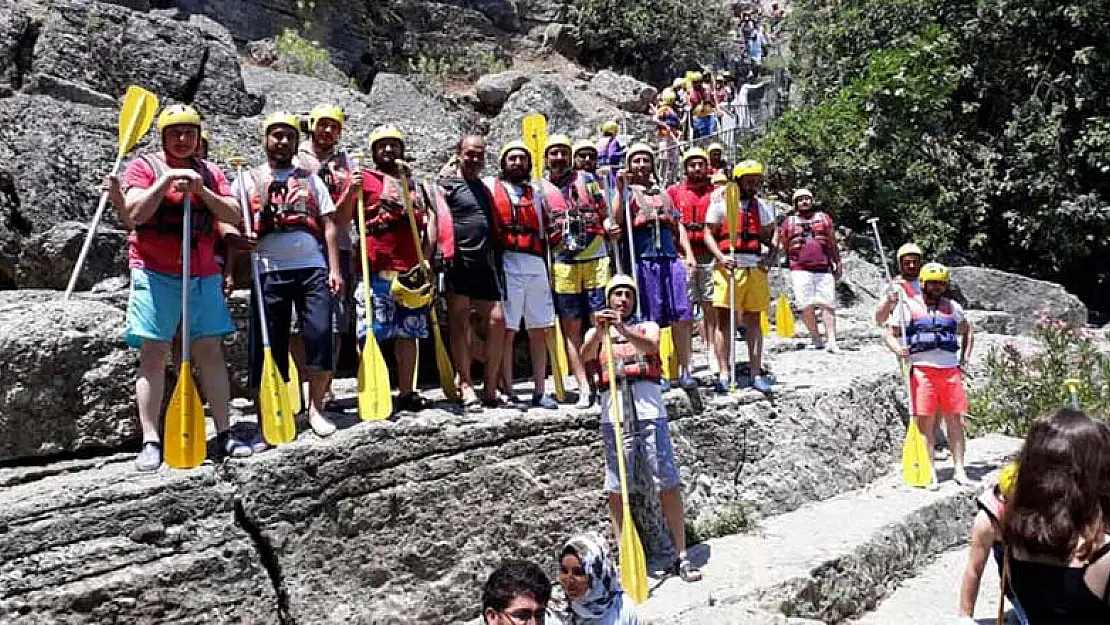 Yalçın Eğitim Kurumları rafting heyecanında buluştu