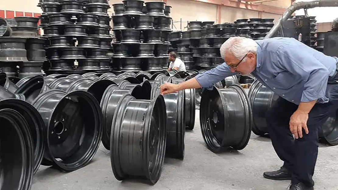 Konya Aydınlar Ocağı Ümit Jant Fabrikası'nda Toplandı