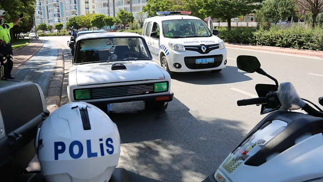 Konya'da trafik denetimleri sürüyor