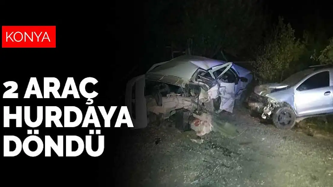 Konya'da yol kenarında park halindeki araca otomobil çarptı! 2 araç da hurdaya döndü