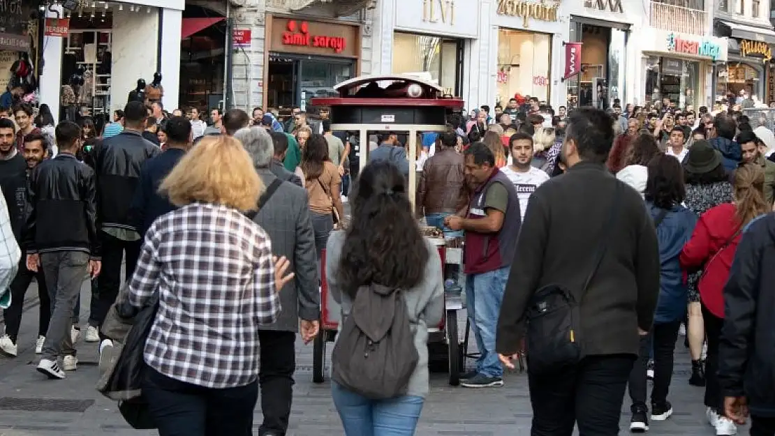 İstanbul'un gizli tehlikesi! Koronavirüse yakalananlar dışarı çıkıyor! Sonbahar öncesi son şans