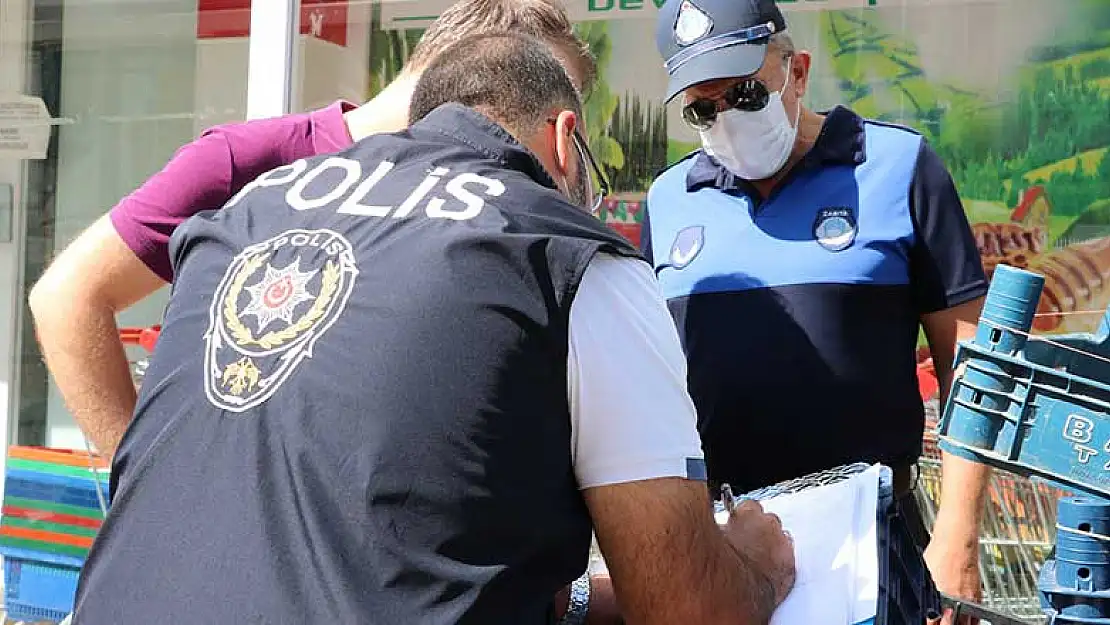 Konya'nın Beyşehir ilçesinde maske denetimi