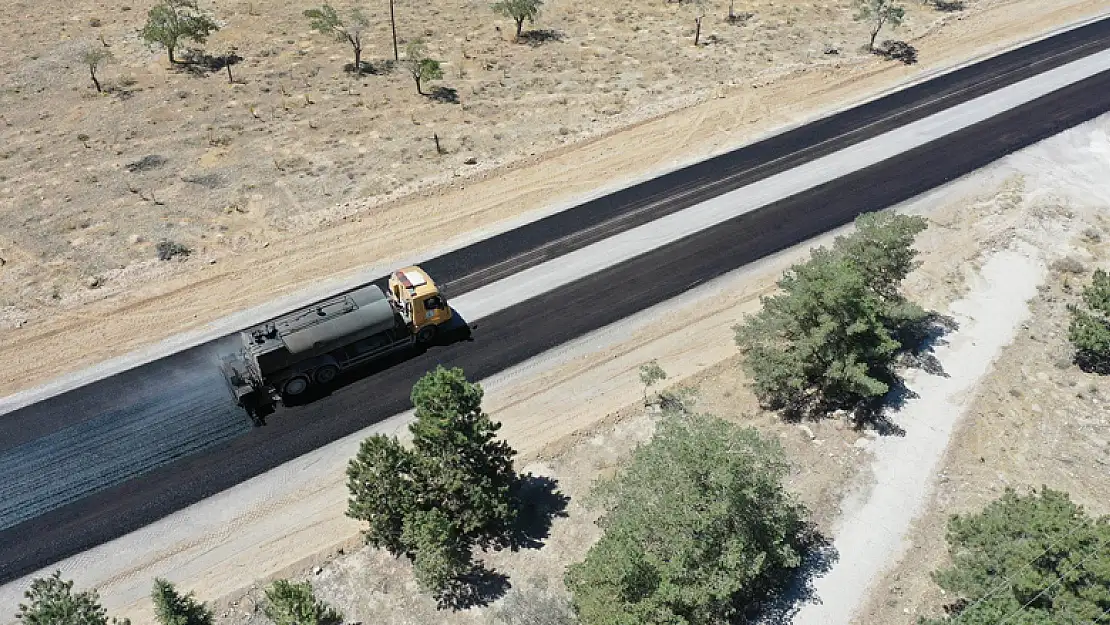 Konya Büyükşehir Belediyesi'nden Ereğli'ye 165 kilometre mahalle yolu