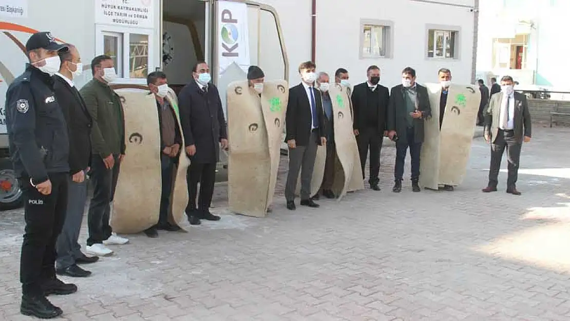 Konya Hüyük'te küçükbaş hayvan yetiştiricilerine destekler sürüyor