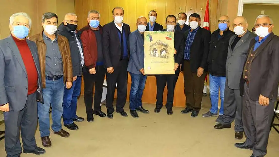 Konya'da hayırsever işadamı dairesini Hadim Belediyesi'ne bağışladı