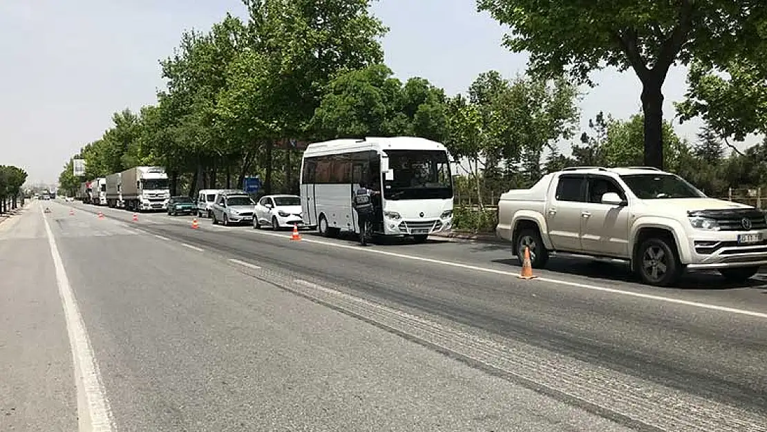 Konya Seydişehir'de sokağa çıkma kısıtlamasını ihlal eden 13 kişiye ceza yazıldı