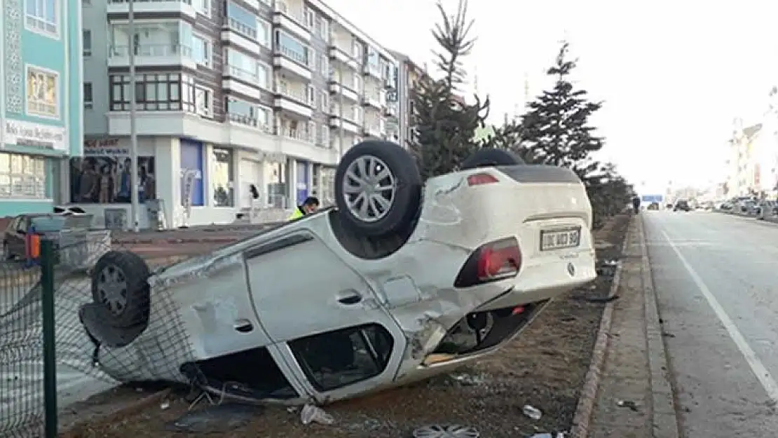 Konya'da takla atan otomobilin sürücüsü yaralandı