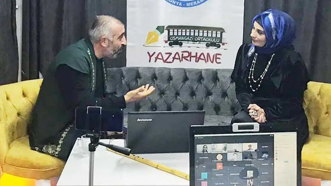 Konya'daki Yazarhane Sohbetleri'nde Sema gösterisi