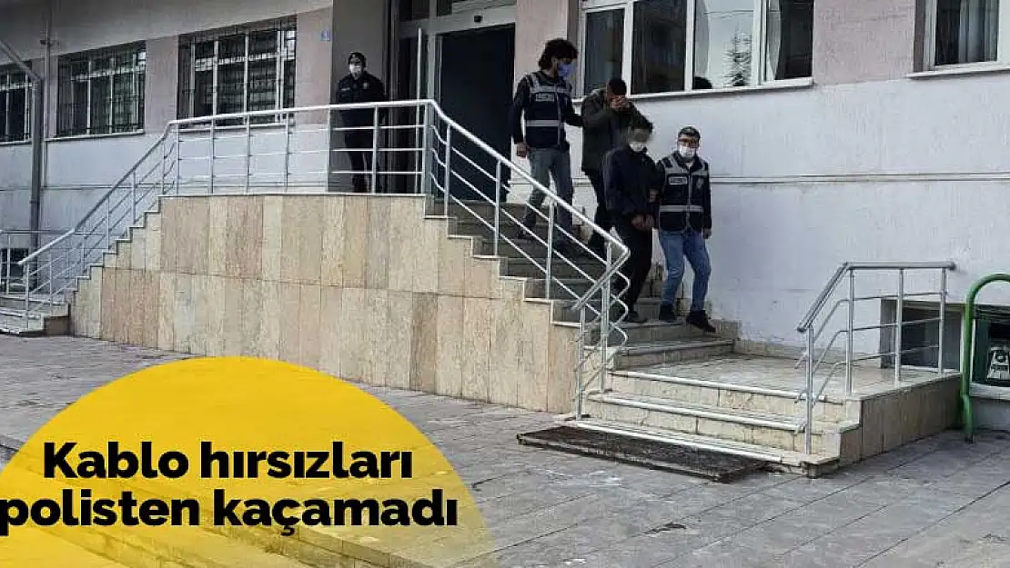 Motosikletli kablo hırsızları Ereğli polisinden kaçamadı