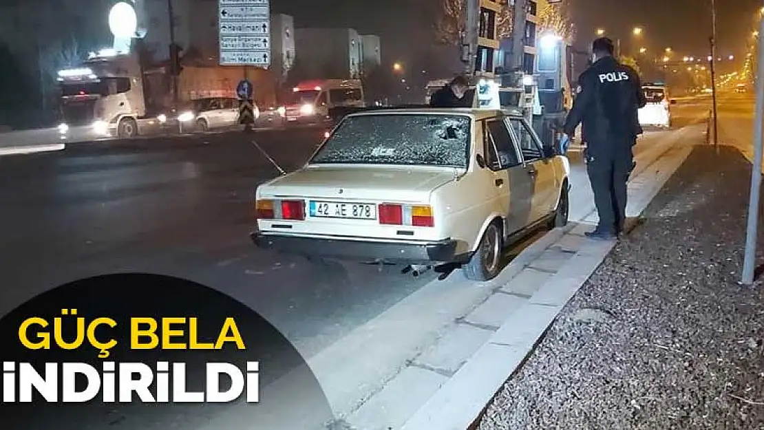 Konya polisini peşinden sürükleyen ehliyetsiz alkollü sürücü araçtan güç bela indirildi