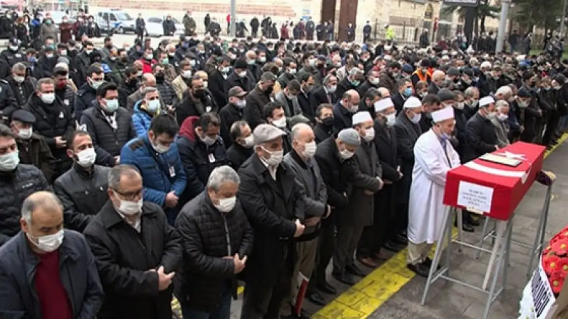 Konya Ereğli'nin acı günü Emniyet Amiri Halil Atmaca toprağa verildi