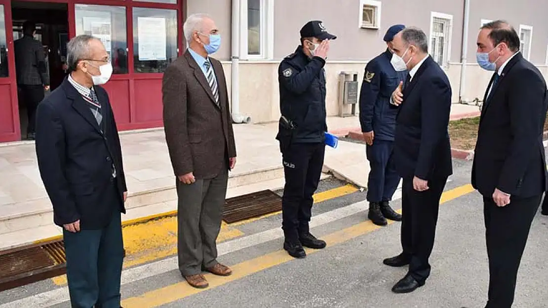 Vali Özkan Konya'nın Hüyük ilçesini ziyaret etti