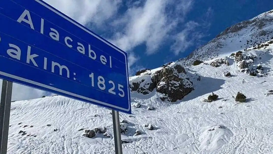 Meteorolojiden Antalya-Konya Karayolu için yoğun kar uyarısı