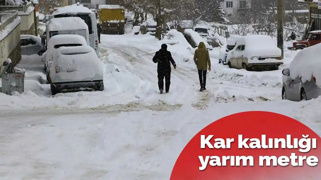 Konya'da bazı ilçelerde kar kalınlığı yarım metreye yaklaştı