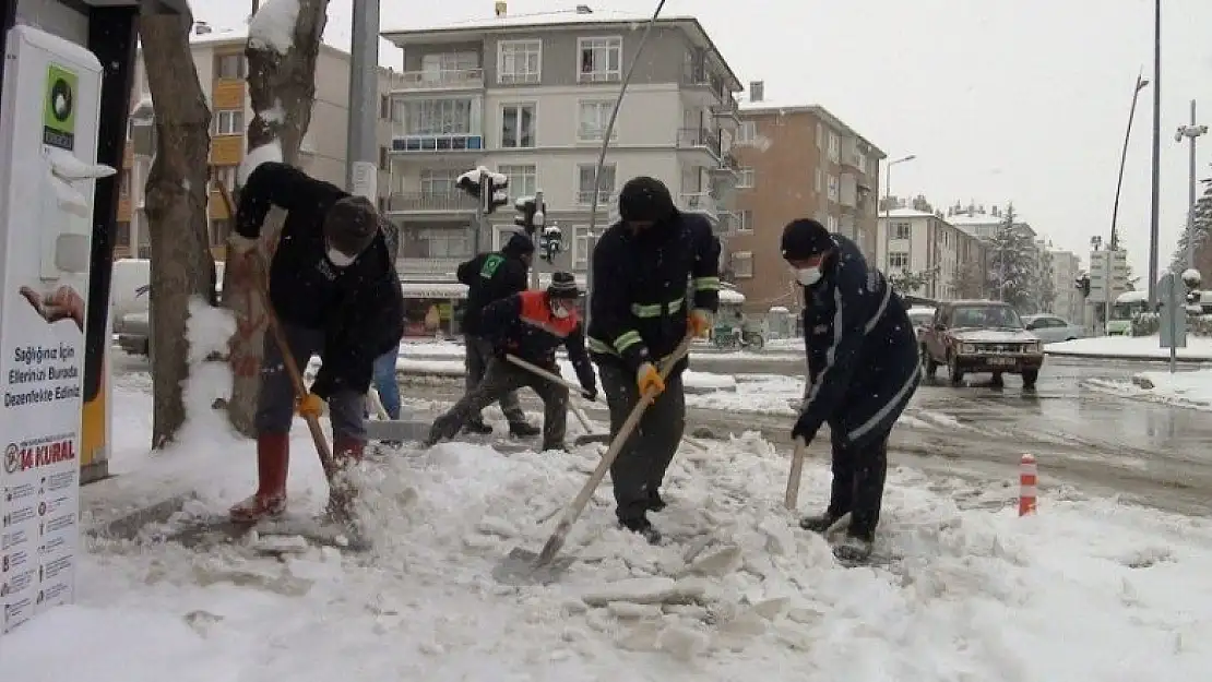 Ereğli Belediyesi kar mesaisinde