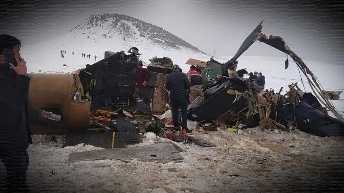 Bitlis'te 10 askerin şehit olduğu kaza bölgesindeki arama kurtarma çalışmaları tamamlandı