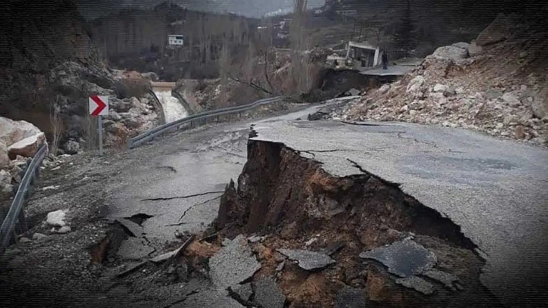 Konya'da sel nedeniyle 3 mahalleye ulaşım kesildi