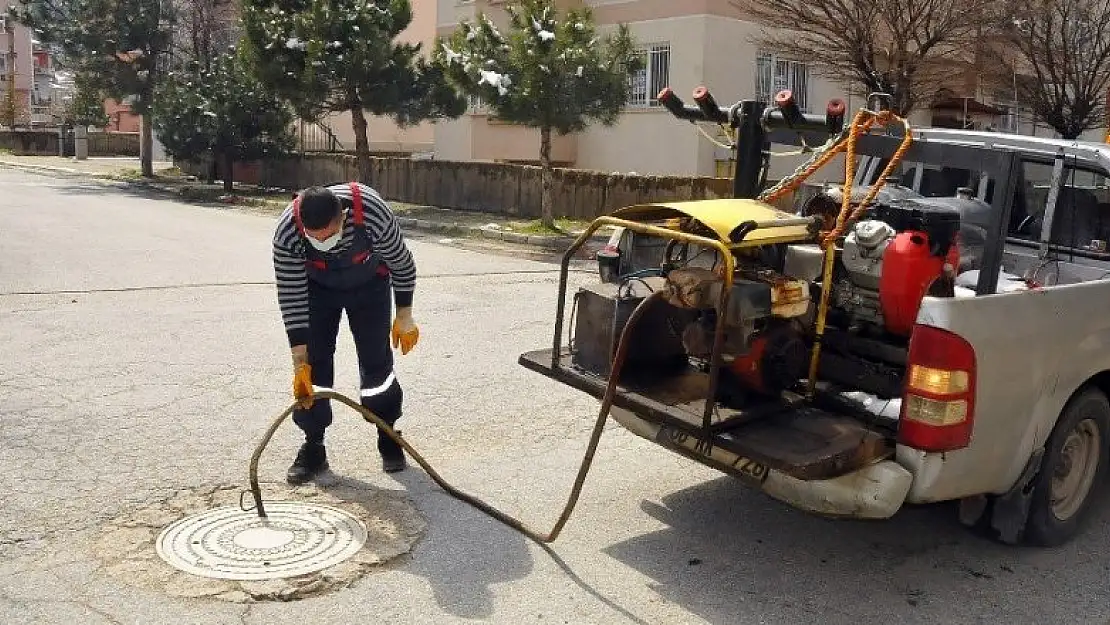 Akşehir Belediyesi kanal sisleme çalışmalarını sürdürüyor