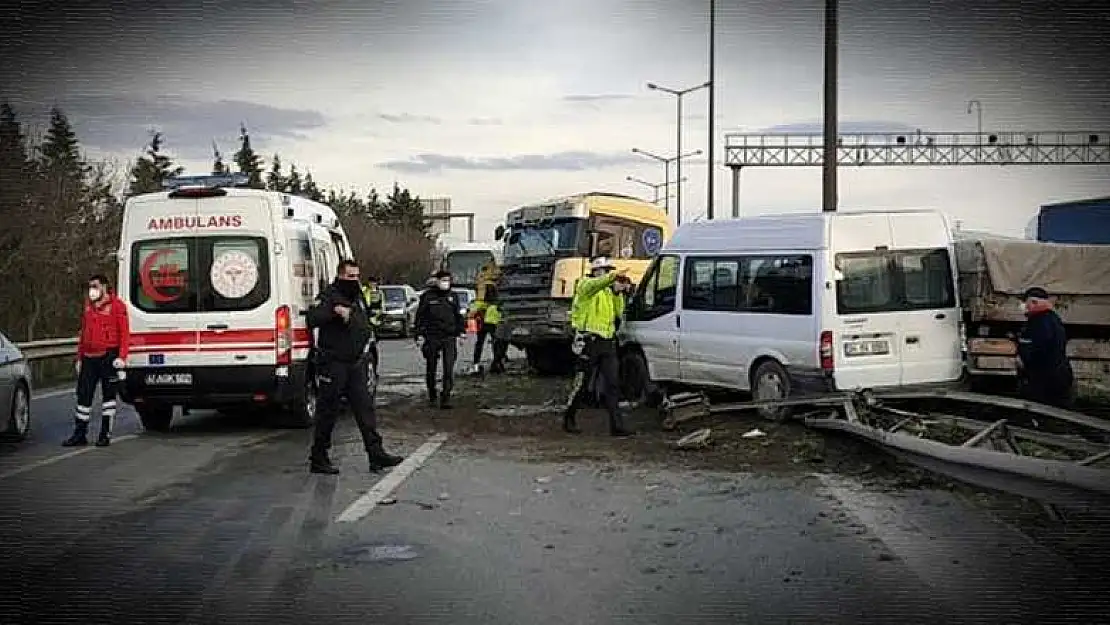 Anadolu Otoyolu'nun İstanbul-Ankara istikametinde zincirleme kaza: 4 ölü