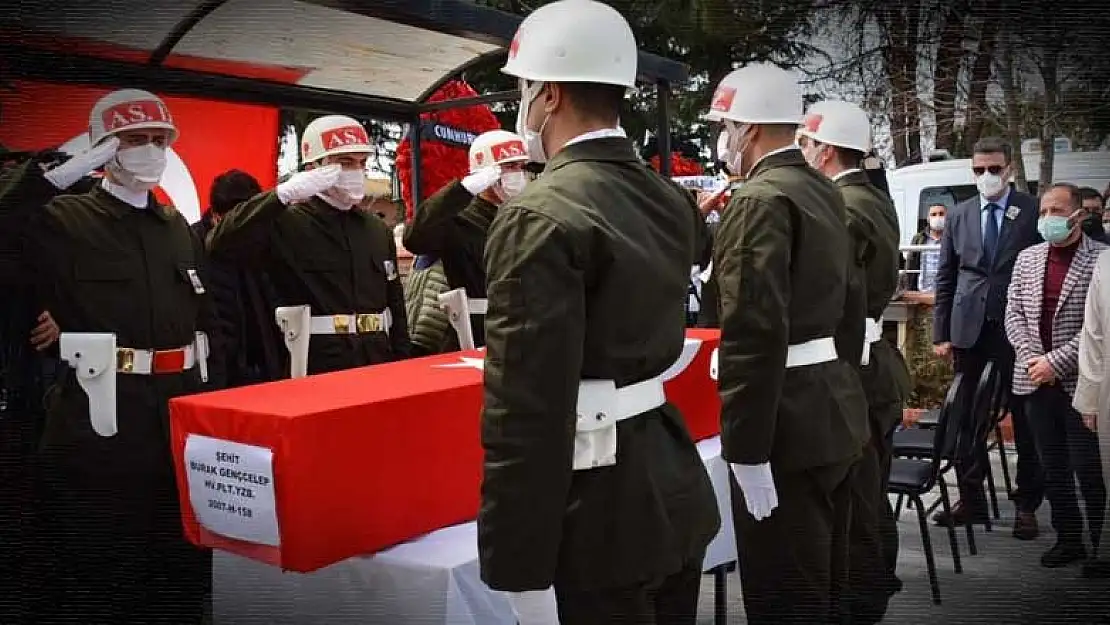 Konya'da şehit düşen Türk Yıldızları pilotu son yolculuğuna uğurlandı