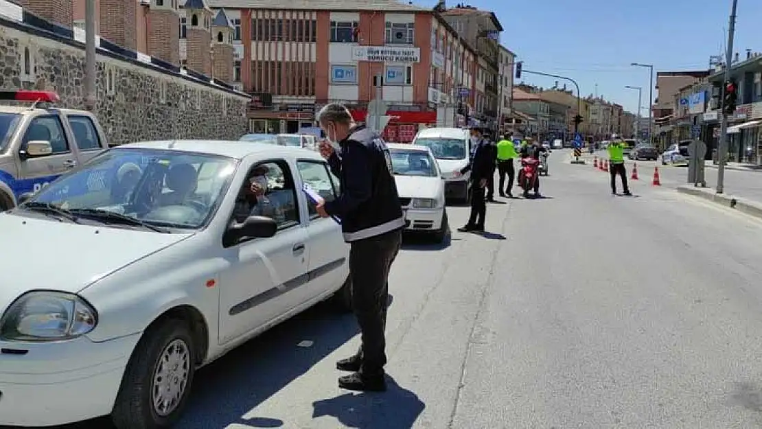 Karapınar polisinden kısıtlama denetimleri