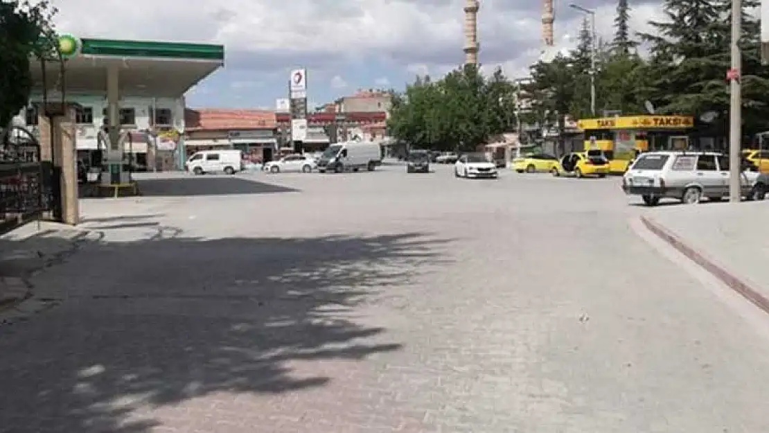 Büyükşehir Belediyesi Ereğli'nin bazı cadde ve sokaklarında trafik düzenlemesi yaptı