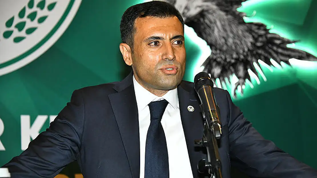 421 oy alan Konyaspor Başkanı Fatih Özgökçen'in konuşmasında dikkat çeken detaylar