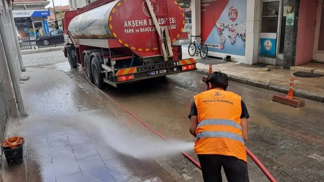 Akşehir Belediyesi'nden vatandaşlara çöp uyarısı