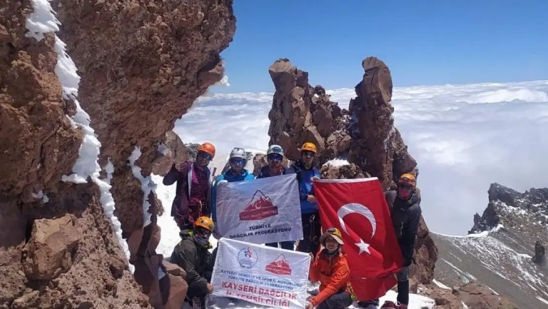 Sütdonduran Yaylası Erciyes Büyük Buzul Tırmanışı tamamlandı