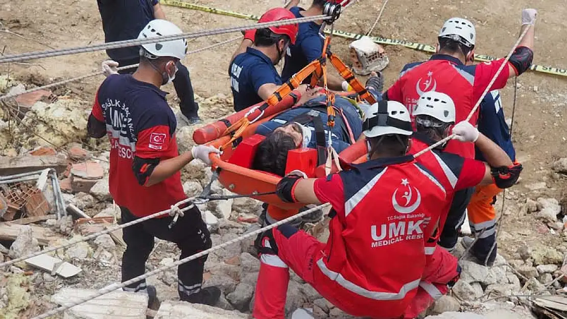 Konya'da nefes kesen deprem tatbikatı