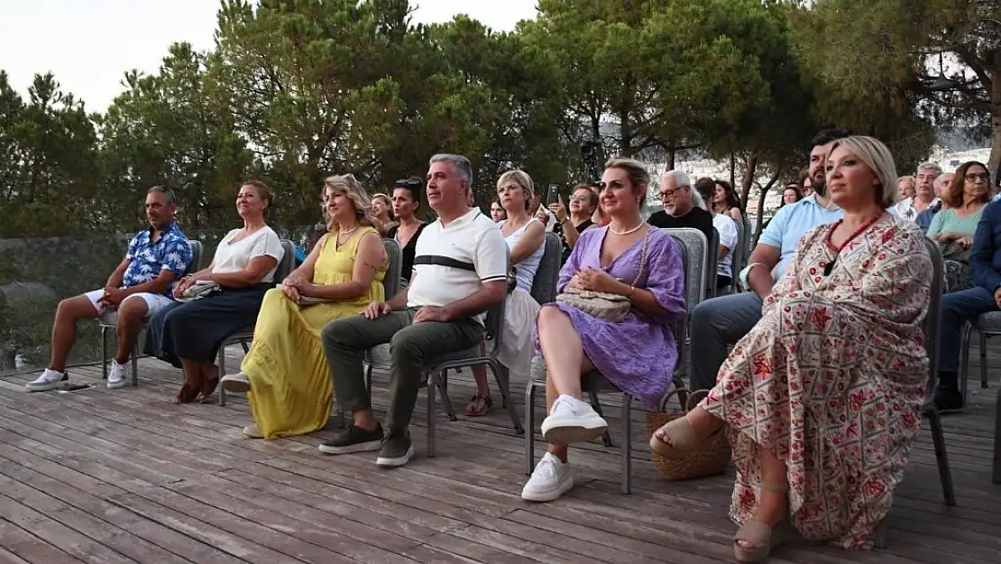 Aydın Kuşadası sanata doydu