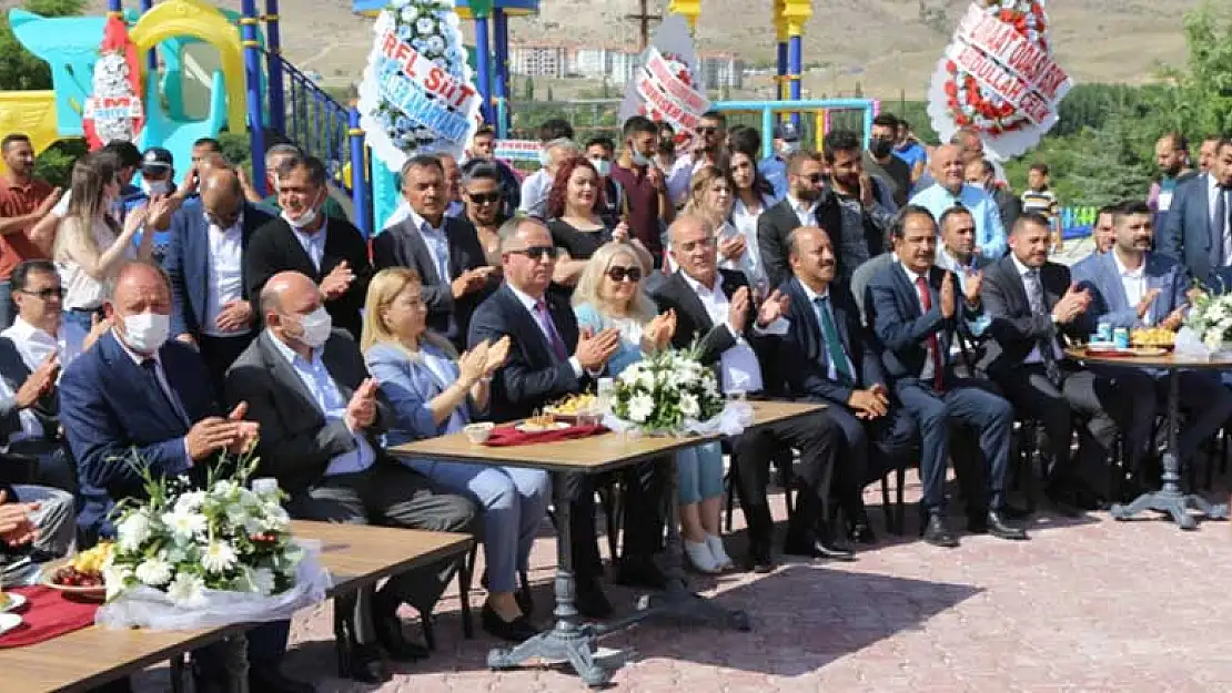 Halkapınar'da Şehit Yüzbaşı Ercan Solak Sosyal Tesisleri açılışı yapıldı